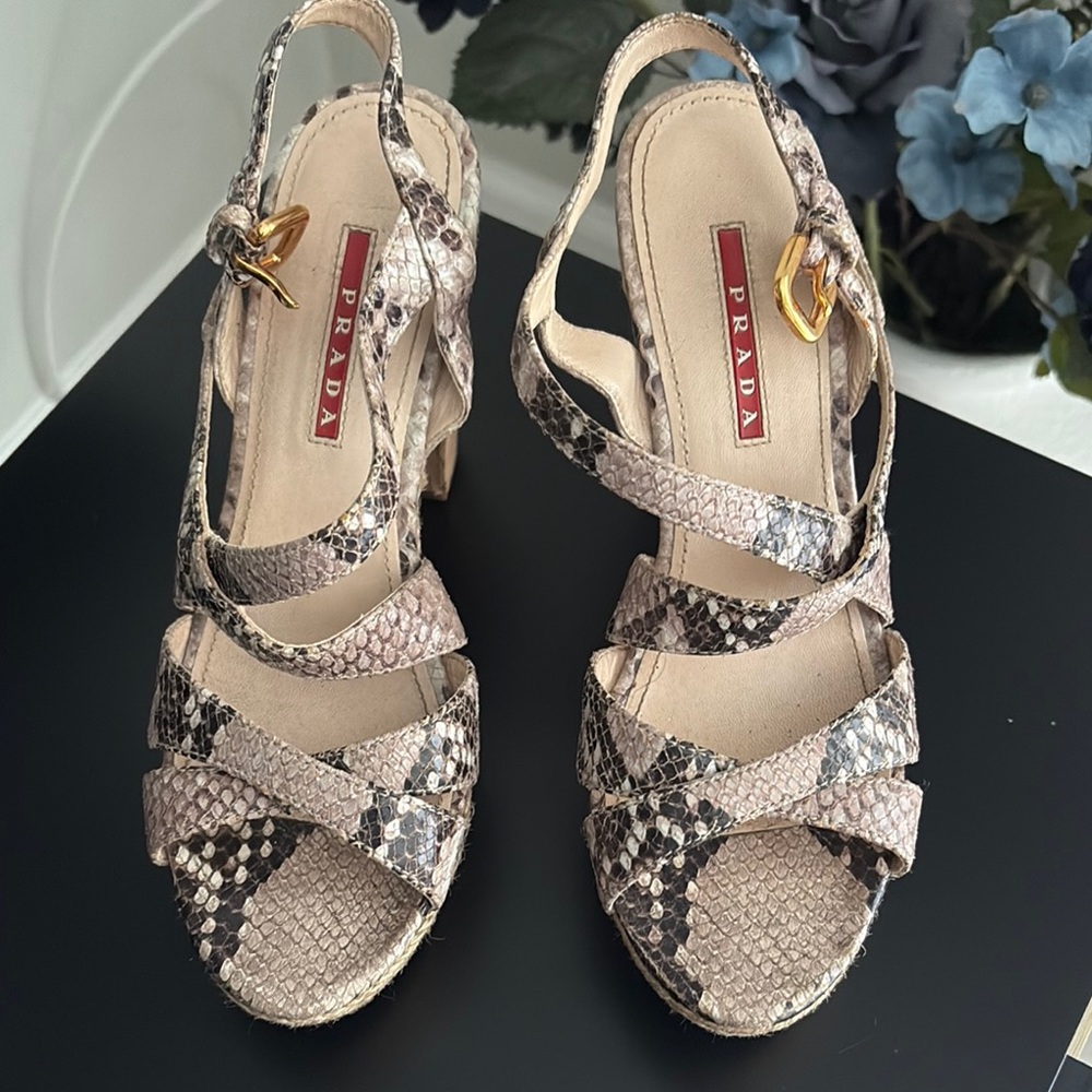 Prada Brown Sandals with Snakeskin Print. Pre-owned great condition size 37 1/2